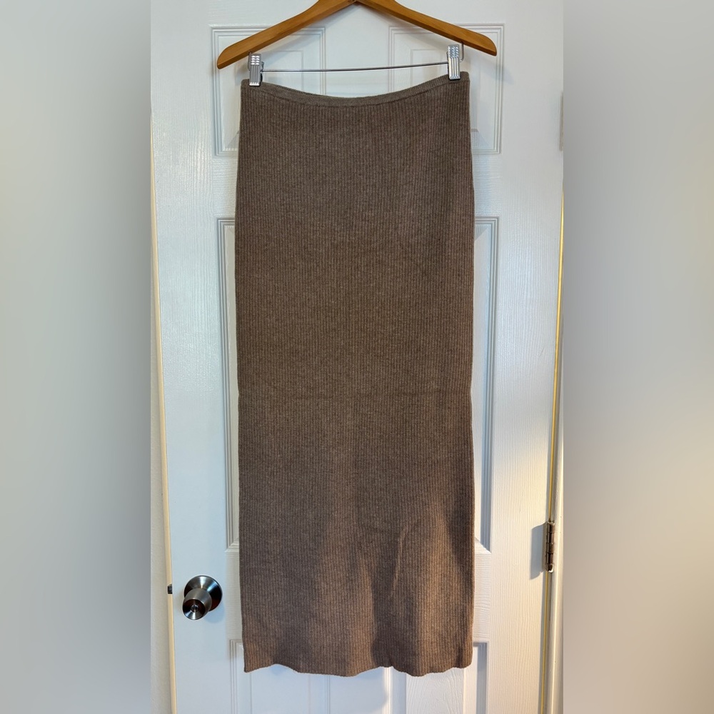Ellen Tracy Wool Blend Ribbed Maxi Skirt NWT
